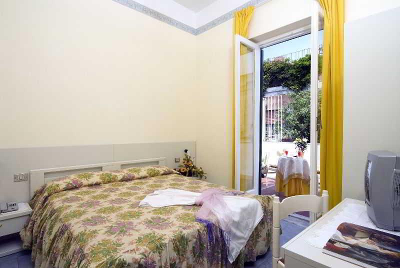 Villa Diana Rooms Ischia Esterno foto